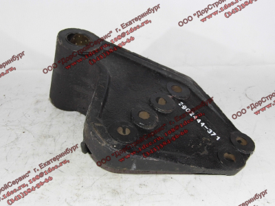 Кронштейн рычага 1-ой рессоры правый F FAW (ФАВ) 2902444-371 для самосвала фото 1 Казань